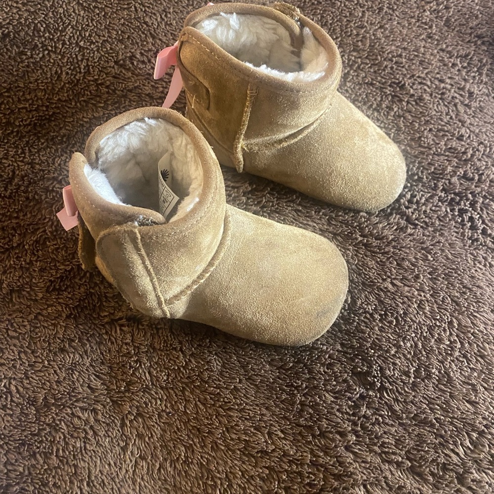 UGG Tan Boots with Soft Suede Material and Cozy Fleece Lining
